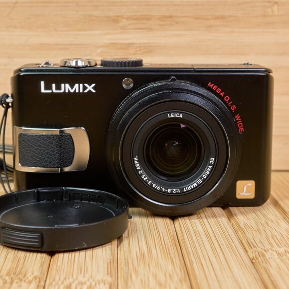 Panasonic Lumix DMC-LX2 10.2MP Digital Camera, Leica Lens, Made in Japan - Picture 2 of 9